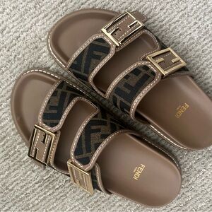 Fendi Sandals 37